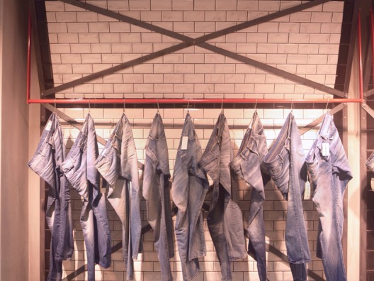 Realkom – Jean Showroom